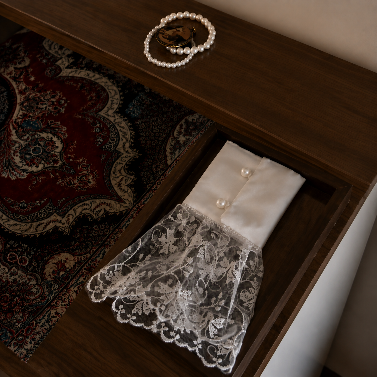Lace Cuff Sleeves